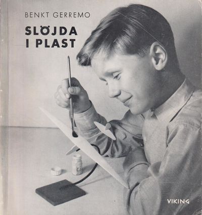 Slöjda i plast. [Utg. av] Viking.