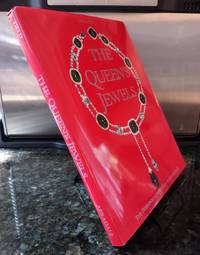 The Queen's Jewels by Leslie Field | Clothbound Hardcover | 2002