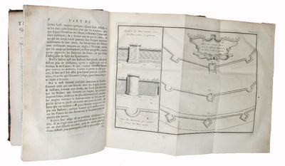 Architecture Militaire, ou L'Art de Fortifier, Qui enseigne d'une manière courte & facile. La Construction de toutes sortes de Fortifications Régulières & Irrégulières; Deux nouveau Systemes pour construire, avec beaucoup moins de Dépense, des Pl... (photo 2)