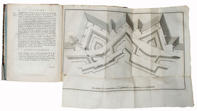 Architecture Militaire, ou L'Art de Fortifier, Qui enseigne d'une manière courte & facile. La Construction de toutes sortes de Fortifications Régulières & Irrégulières; Deux nouveau Systemes pour construire, avec beaucoup moins de Dépense, des Pl... (photo 3)