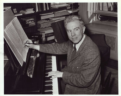 ELLIOTT CARTER (1960-85) Photo archive