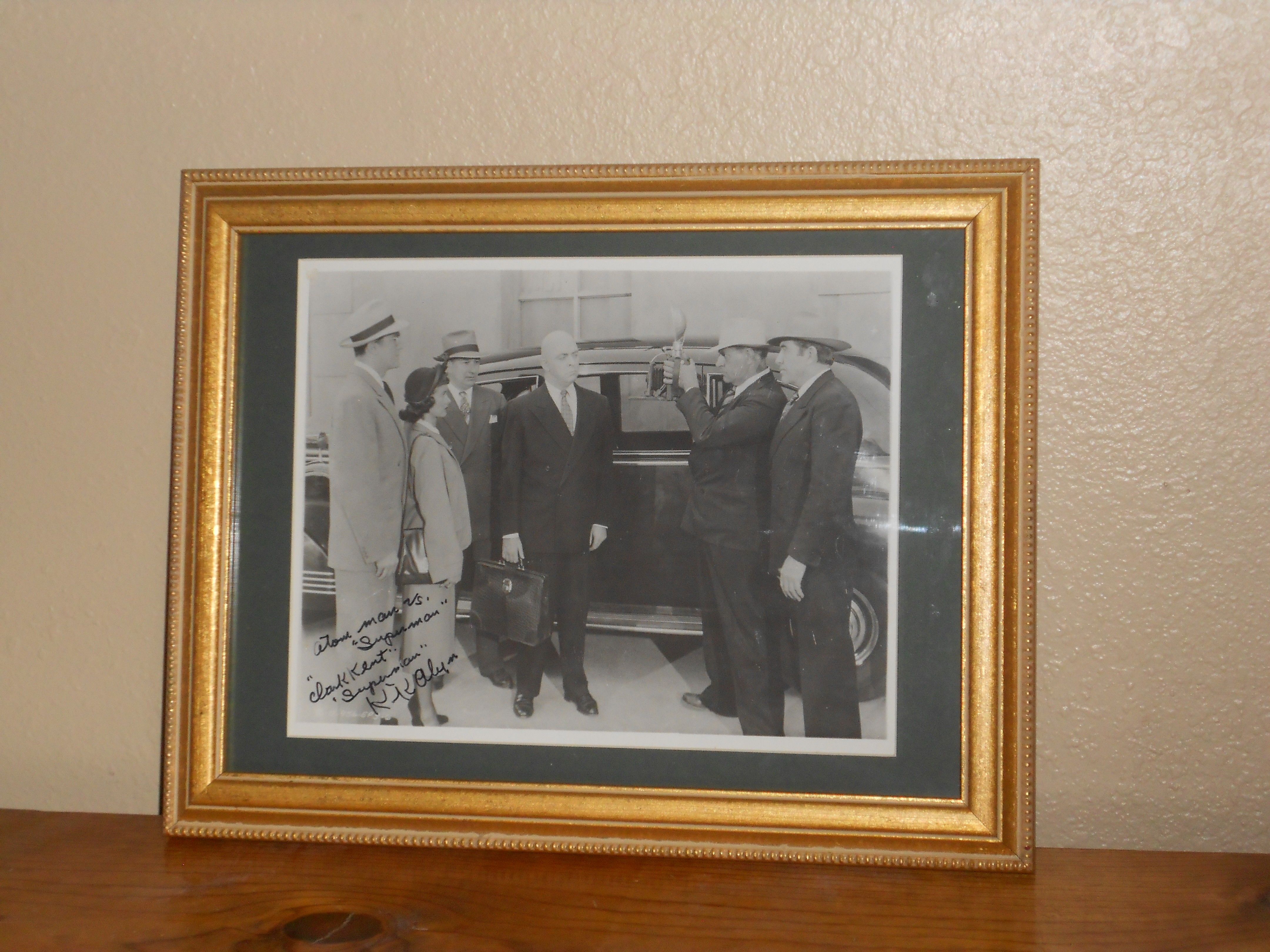 Autographed Photo of Kirk Alyn as Superman by Alyn, Kirk | Autographed  Black \u0026 White Photo, Matted and Framed | Biblio, image size:4320x3240