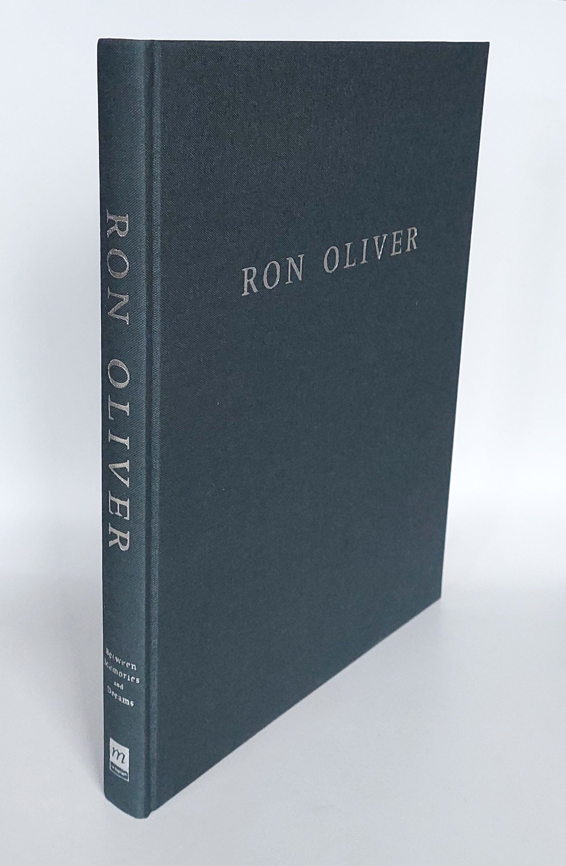 文学・小説 Between Memories and Dreams / Ron Oliver Between Memories and Dreams. Photographs by Ron Oliver by Oliver