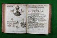 De origine moribus & rebus gestis Scotorum libri decem E quibus septem veterum Scotorum res in primis memorabiles contractius, reliqui vero tres posteriorum Regum ad nostra tempora Historiam quae huc usque desiderabatur, fusius explicant. nunc denuo recus