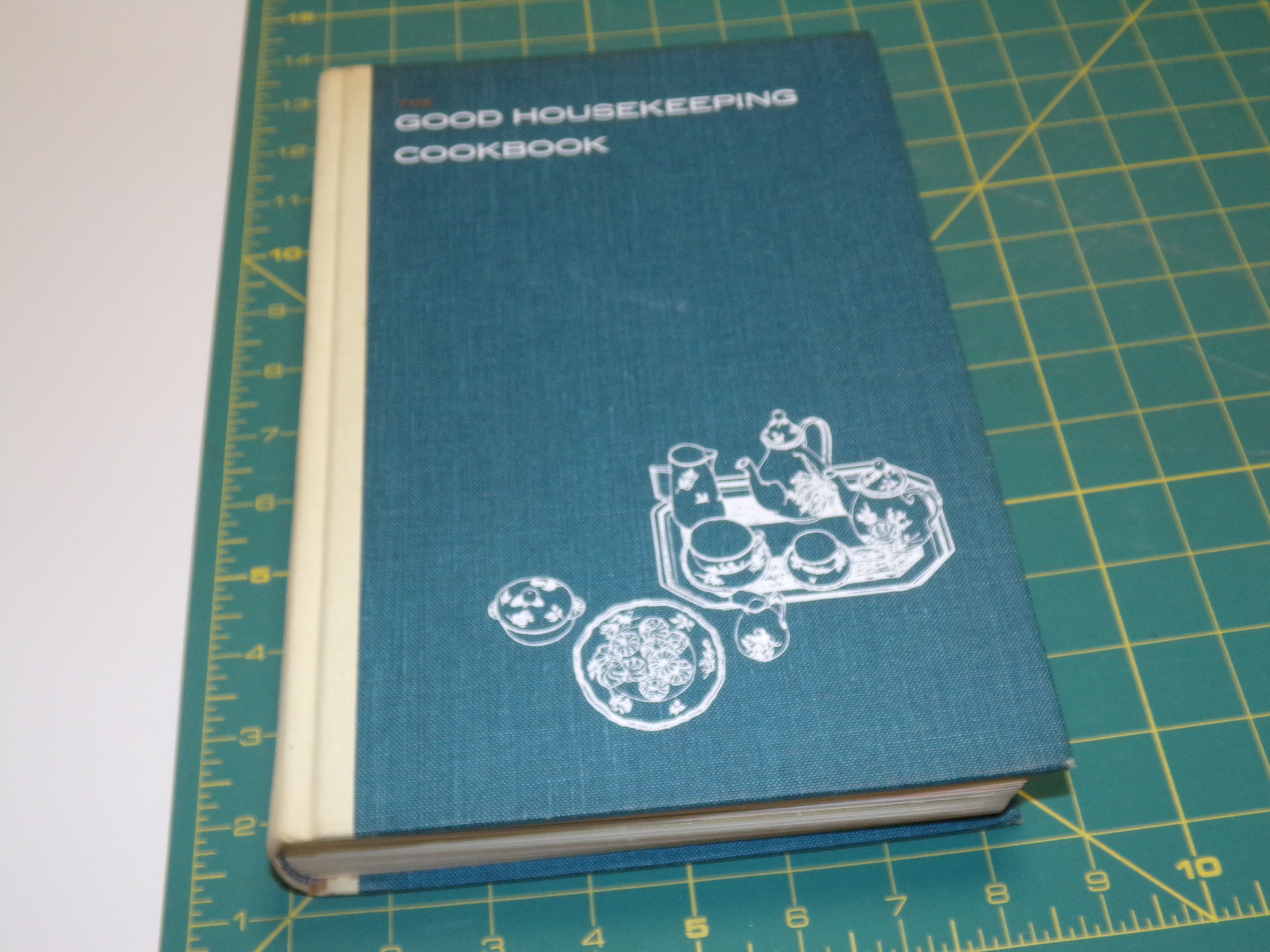 The Good Housekeeping Cookbook by editor Dorothy B. Marsh First