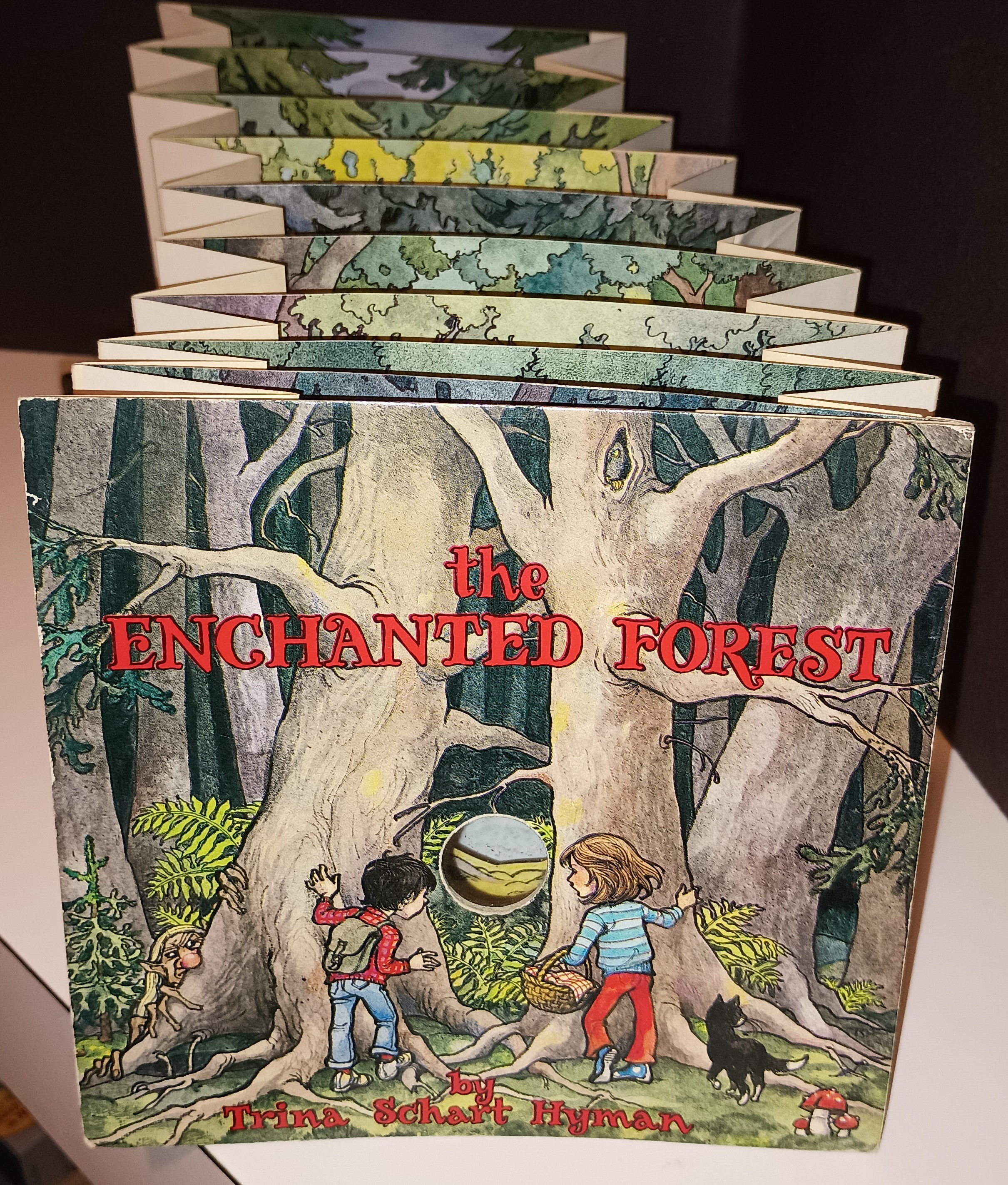 The Enchanted Forest (A 'Tunnel Book') by Hyman, Trina Schart