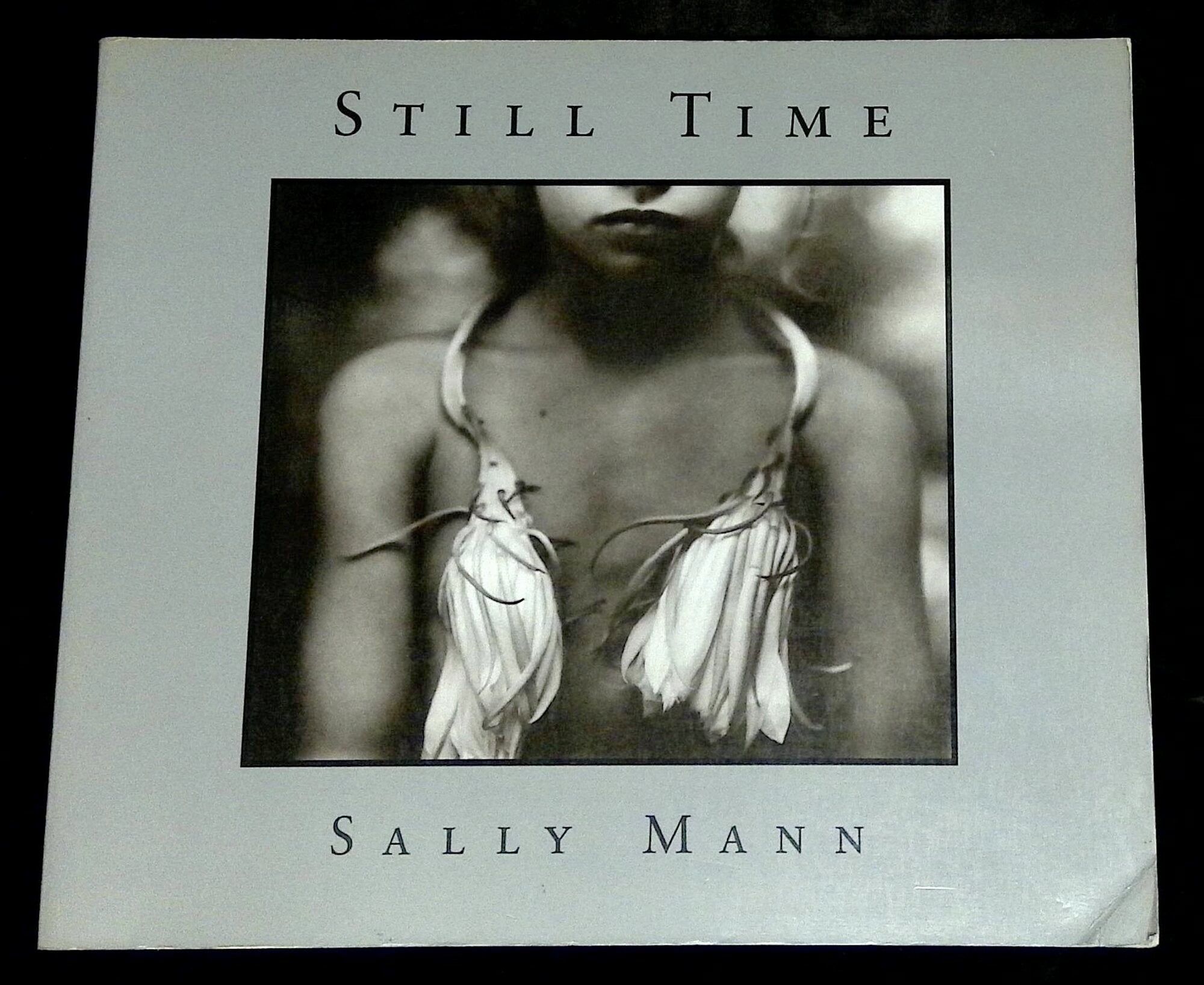 経年 美品　STILL TIME　SALLY MANN　サリーマン　写真集　洋書 Still Time: Mann, Sally: Amazon.com: Books