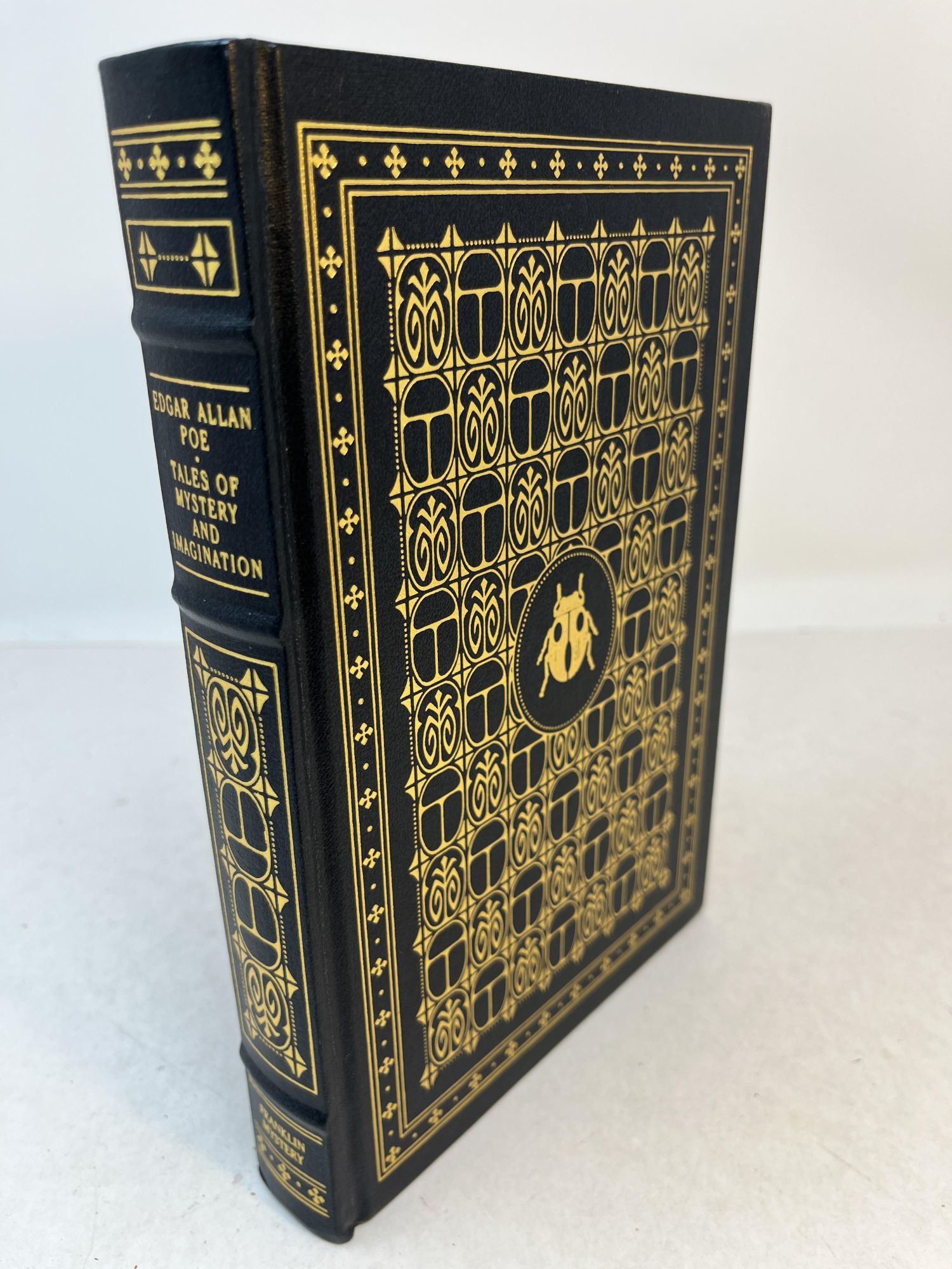 洋書 Tales of Mystery and Imagination - Poe Amazon.co.jp: Tales of Mystery and Imagination : Poe, Edgar