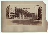 [Eagle Gate & Beehive House]