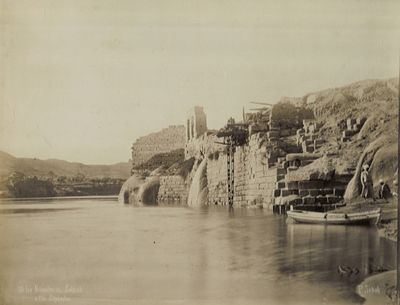 Le nilometre et Sakkieh à l'ile Eléphantine.