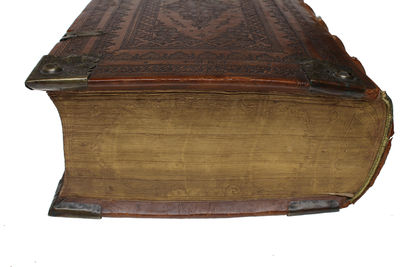 Biblia Det er Den gantske Hellige Scrifft paa Danske igien offuerseet oc Prentet effter vor allernaadigste Herris oc Kongis K. Christian den IV. Befaling. Mett Register/ alle D. Lutheri Fortaler ghans Udledning i Brædden oc Viti Theodori Summarier. Cu... - [THE MAGNIFICENT CHRISTIAN IV FOLIO BIBLE] (photo 4)