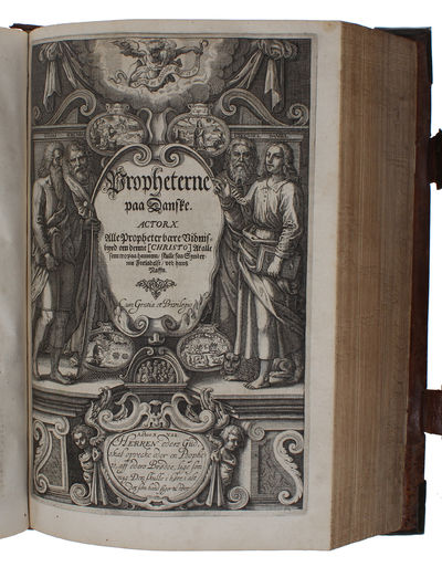 Biblia Det er Den gantske Hellige Scrifft paa Danske igien offuerseet oc Prentet effter vor allernaadigste Herris oc Kongis K. Christian den IV. Befaling. Mett Register/ alle D. Lutheri Fortaler ghans Udledning i Brædden oc Viti Theodori Summarier. Cu... - [THE MAGNIFICENT CHRISTIAN IV FOLIO BIBLE] (photo 10)