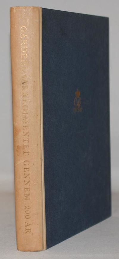 Gardehusarregimentet gennem 200 år.