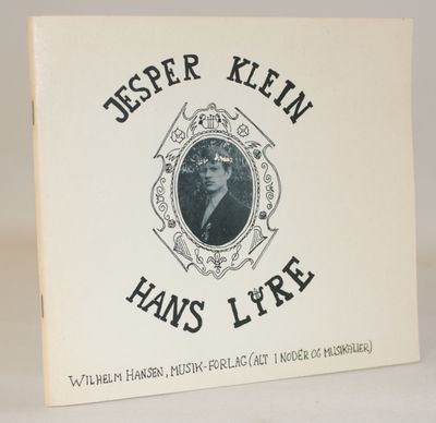Hans lyre.