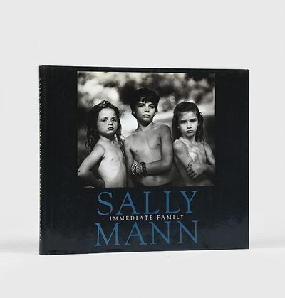 Sally Mann Immediate Family 初版 1992年 写真集 Immediate Family. by MANN, Sally | 1992 | New York: Aperture