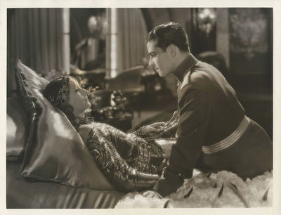 GRETA GARBO, RAMON NOVARRO | MATA HARI (1931) Pre-Code oversized photo
