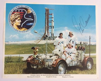 unbound. fine. American Astronaut. Official NASA color photograph signed 