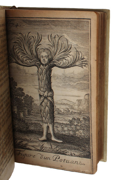 Voyage de Nicolas Klimius dans le Monde Souterrain, contenant une nouvelle téorie de la Terre, et l`Histoire d´une cinquiême Monarchie inconnue jusqu' à-present. Ouvrage tiré de la Bibliothéque de Mr. B. Abelin; et traduit du Latin par Mr. De Mauvillon. (photo 4)