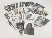 ENTERTAINMENT PRESS PHOTOGRAPH LOT (x59) FEATURING GLADYS KNIGHT, SAMMY DAVIS JR., THE SUPREMES, SIDNEY POITIER, ARETHA FRANKLIN AND MORE