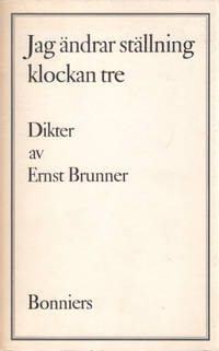 JAG ÄNDRAR STÄLLNING KLOCKAN TRE.