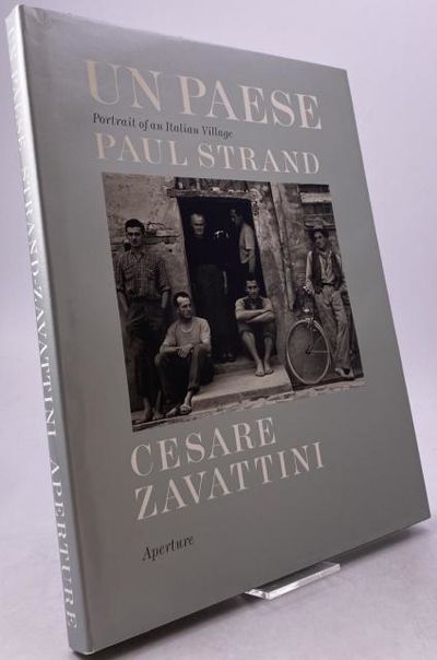 Un paese. Portrait of an Italian Village.