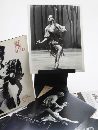 Collection of 18 original vintage prints by…