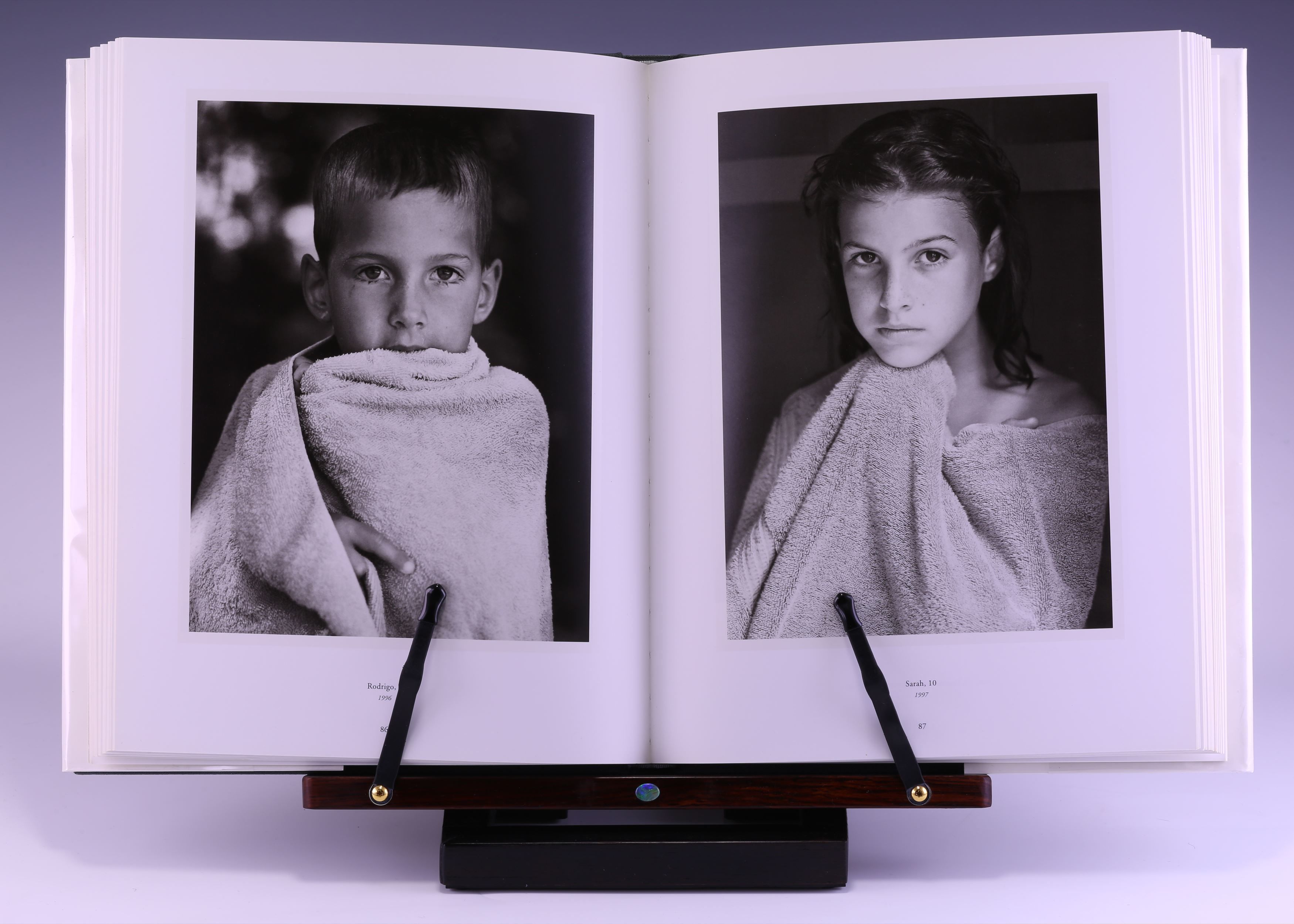 Between Memories and Dreams by Ron Oliver | Hardcover | 1998