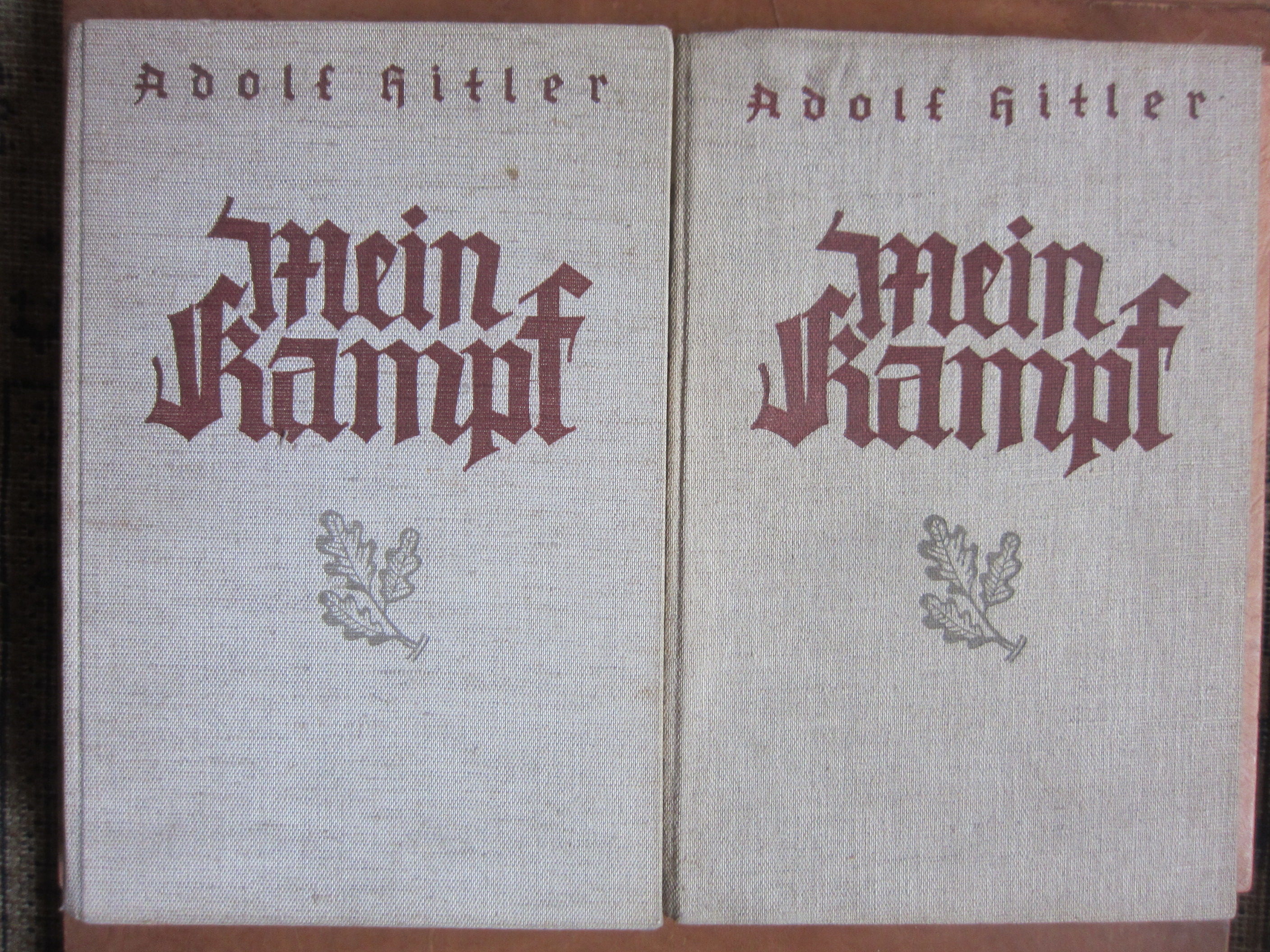 Mein Kampf 我が闘争1942年Wedding版ハードカバー Mein Kampf 我が闘争1942年Wedding版ハードカバー Mein Kampf by
