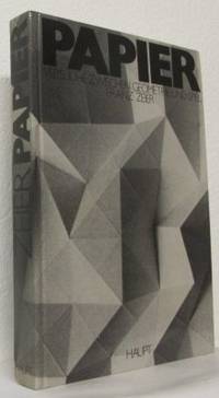 Papier Versuche zwischen Geometrie und Spiel.