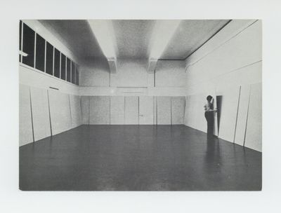 Exhibition postcard: Franz Erhard Walther: 30 Elemente Für Einen Leeren Raum 1969-76 (28 January-26 February 1978)