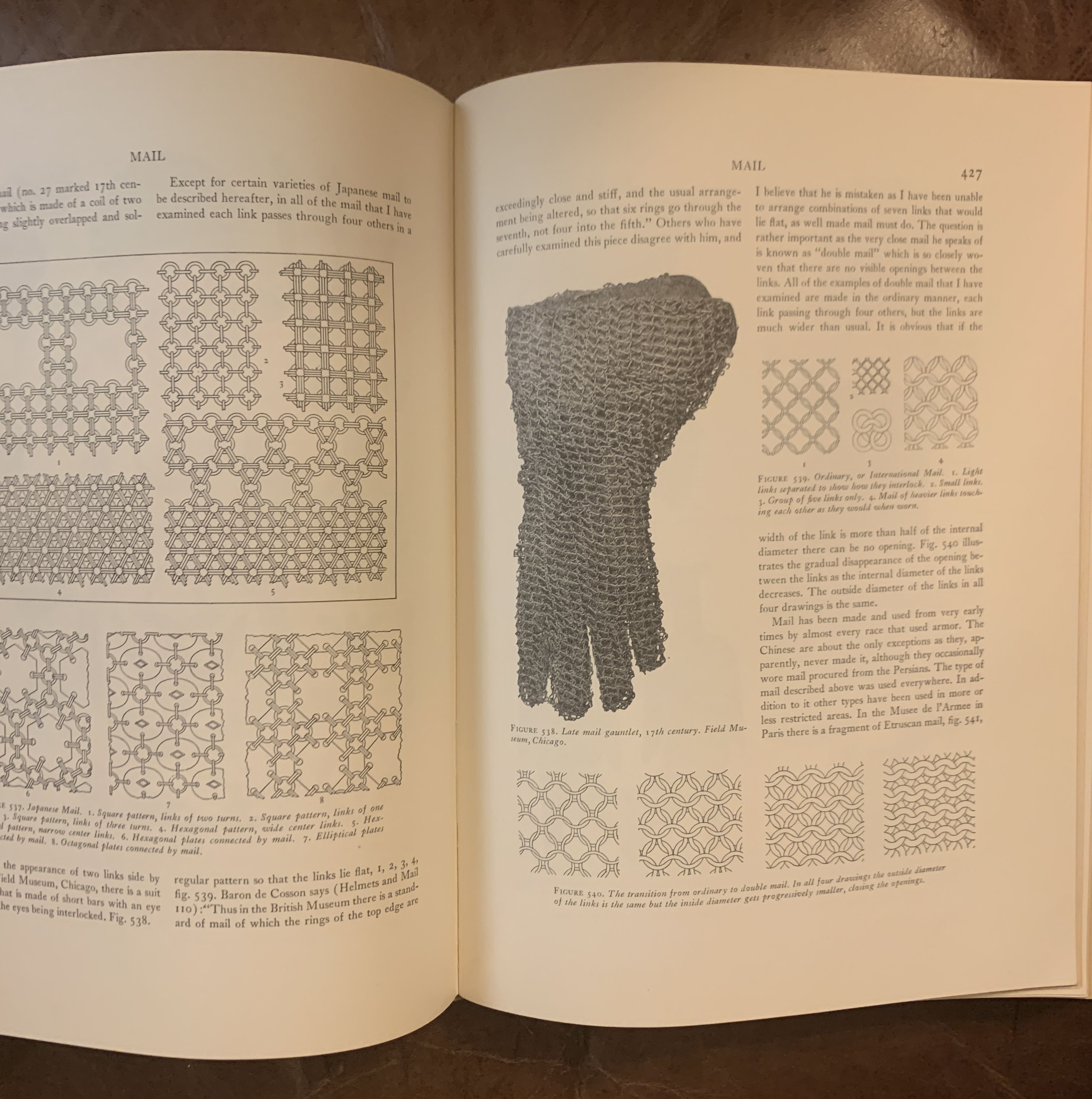 洋書 A Glossary of the Construction Decoratio A Glossary of the Construction, Decoration and Use of Arms