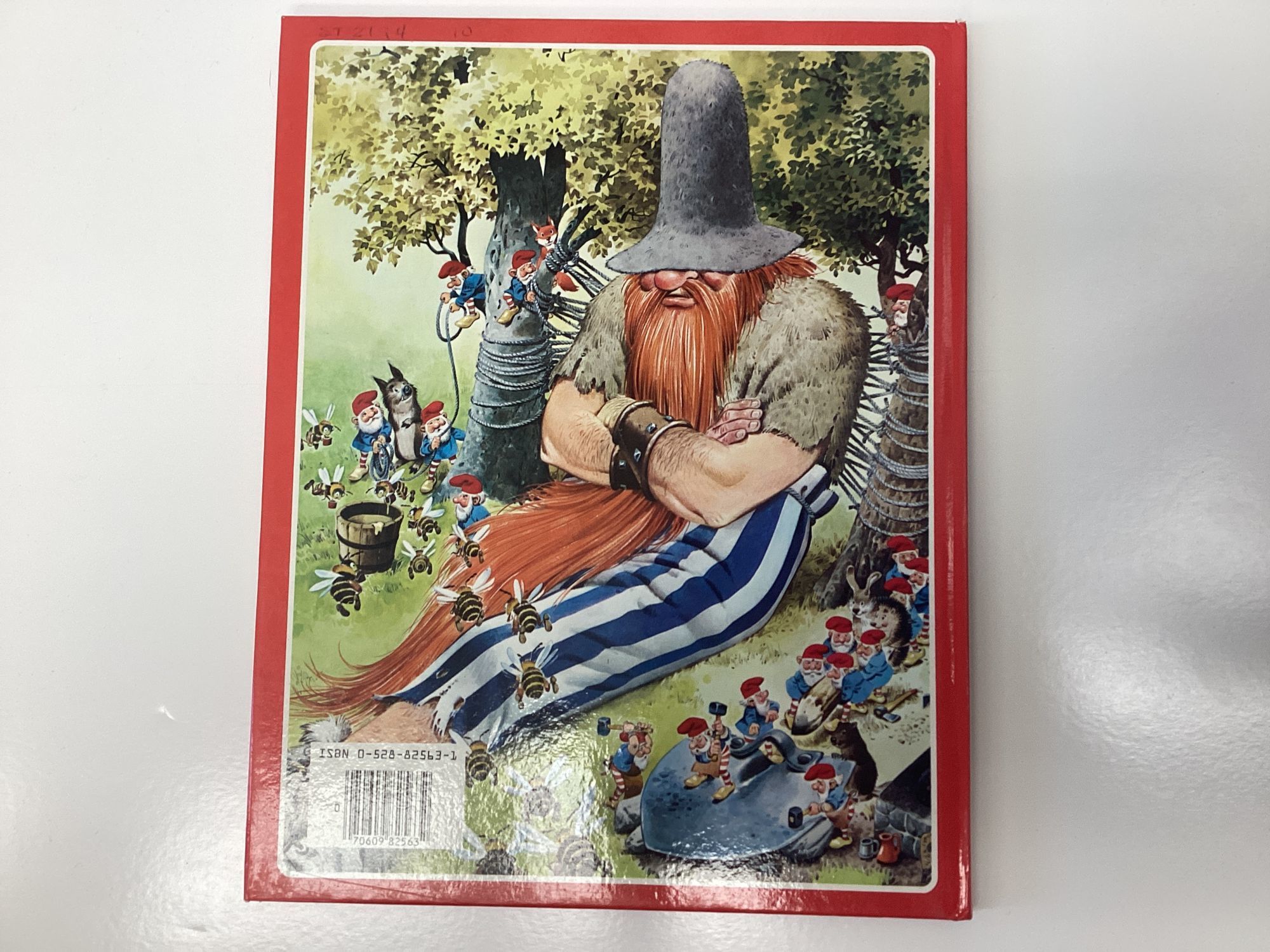 The Woodland Folk Meet the Giants by Tony Wolf | Hardcover | 1984