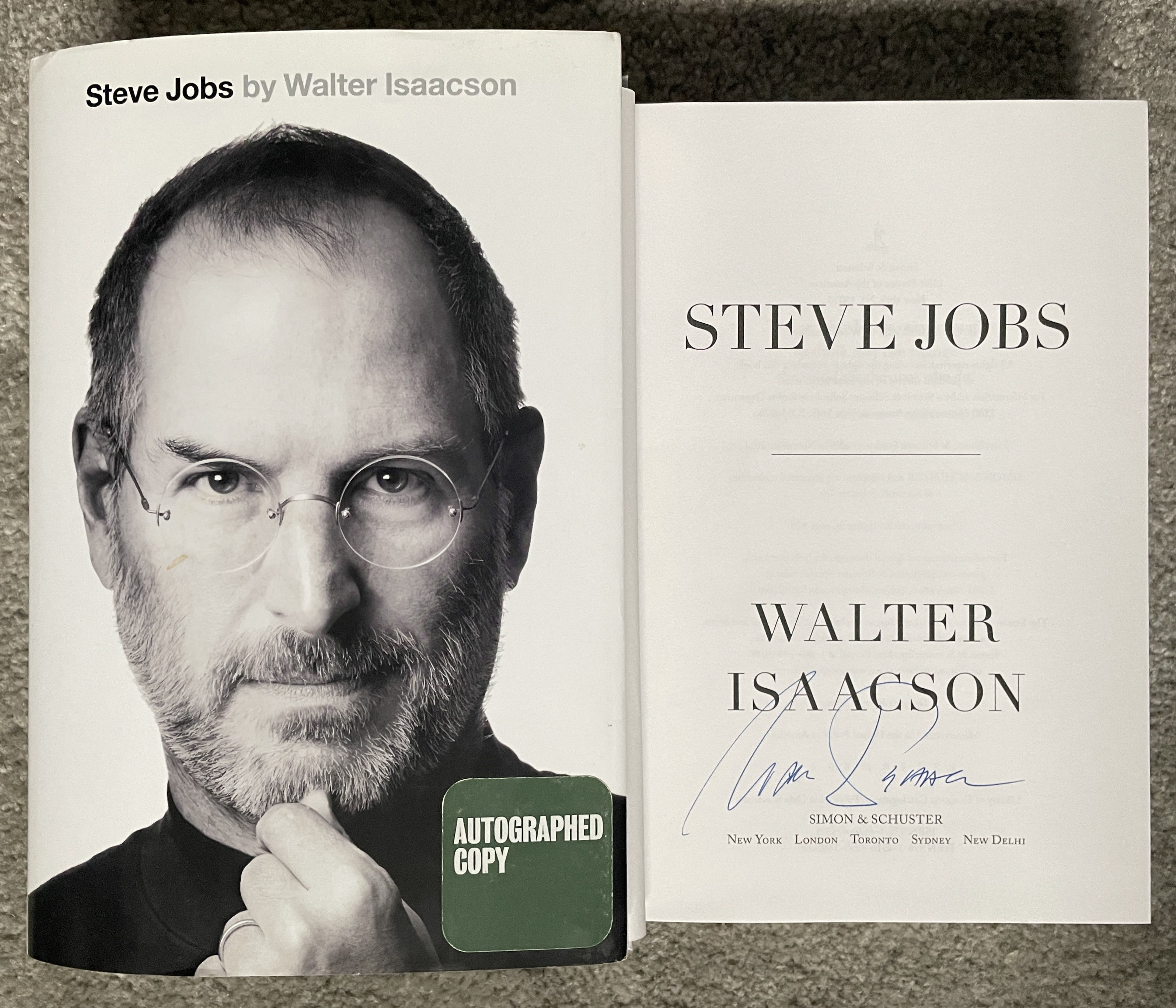 Steve Jobs by Isaacson, Walter | Hardcover | 2011 | Simon