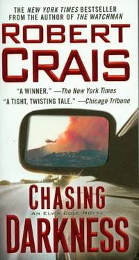 image of Chasing Darkness (Elvis Cole Novels)