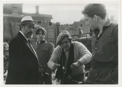 Los Angeles: Paramount Pictures, 1976. Vintage photograph on the set of the 1976 film, showing direc...