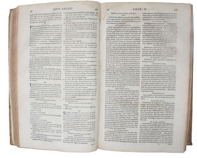 Opera Omnia, quae extant Philosophica, Moralia, Politica, Historica... In quibus complures alii Tractatus, quos brevitatis causa... jam vero summo studio collecta, uno volumine comprehensa, & ab innumeris Mendis repugata... His praefixa est Auctoris V... (photo 2)