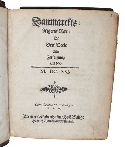 Danmarckis: Rigens Ret: Oc Des Deele eller Forfølgning Anno MDCXXI (+) Birche Rett. Anno MDCXXIII (+) Konning Christian den Fierdis Recess, Uddragen aff atskillige Breffue oc Forordninger udi Kiøbenhaffn, Anno MDCXV ("Den lille Recess") (+) 115 origin... (photo 2)