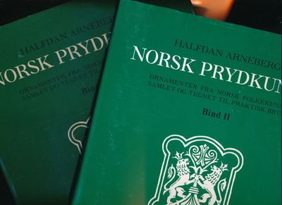 Norsk prydkunst. I-II. Ornamenter fra norsk…