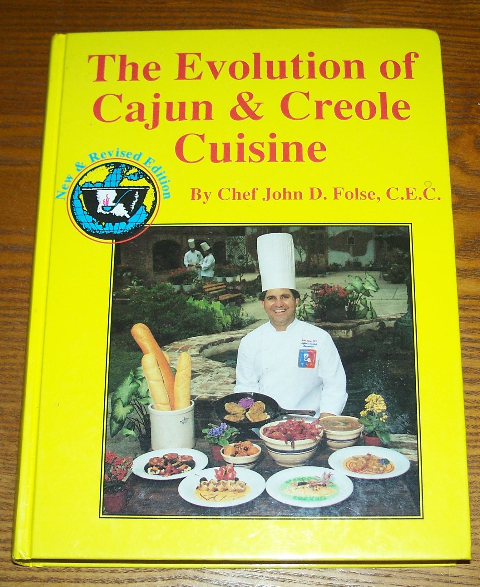 BIBLIO Signed The Evolution of Cajun & Creole Cuisine Chef John D