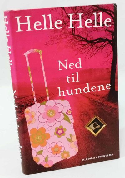 Ned til hundene.