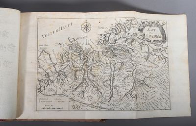 Physisk og oeconomisk beskrivelse over fogderiet Søndmør, beliggende i Bergens stift i Norge. Oplyst med landkort og Kobberstykker.  1. - 2.part. (photo 2)