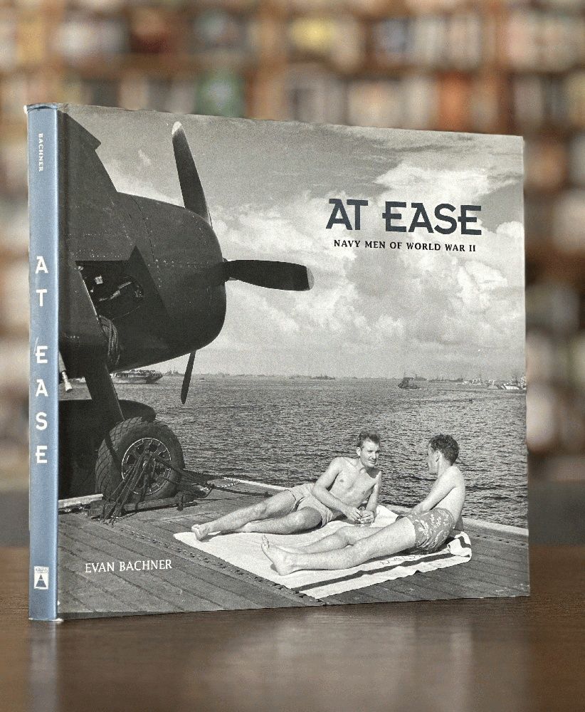 Men of World War II　Fighting Men at Ease Men of World War II: Fighting Men at: Fighting Men at Ease