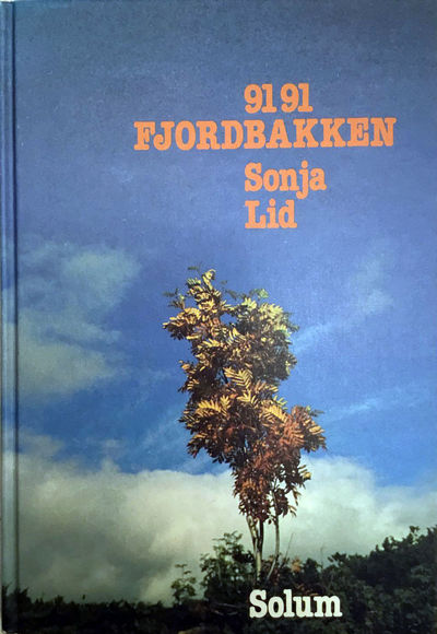 9191 Fjordbakken. Hørespill i tre episoder.…