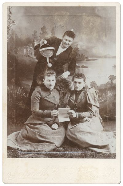 [Cabinet card]: A Curious Tableau of Three Women