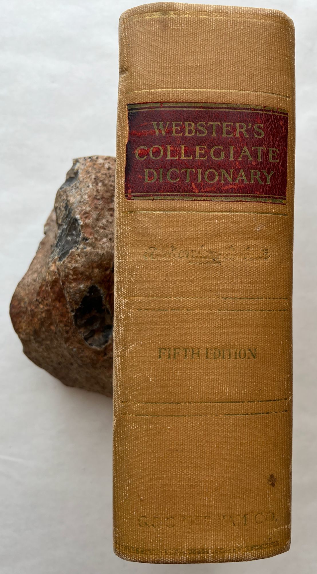 Webster's Collegiate Dictionary by Webster, Noah (compiler