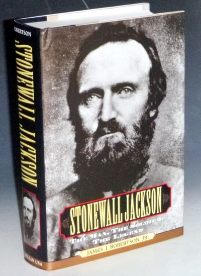 New York; (1997): Macmillan Publishing. First Edition. Octavo. . 4th printing. 950 pages, index. Ill...