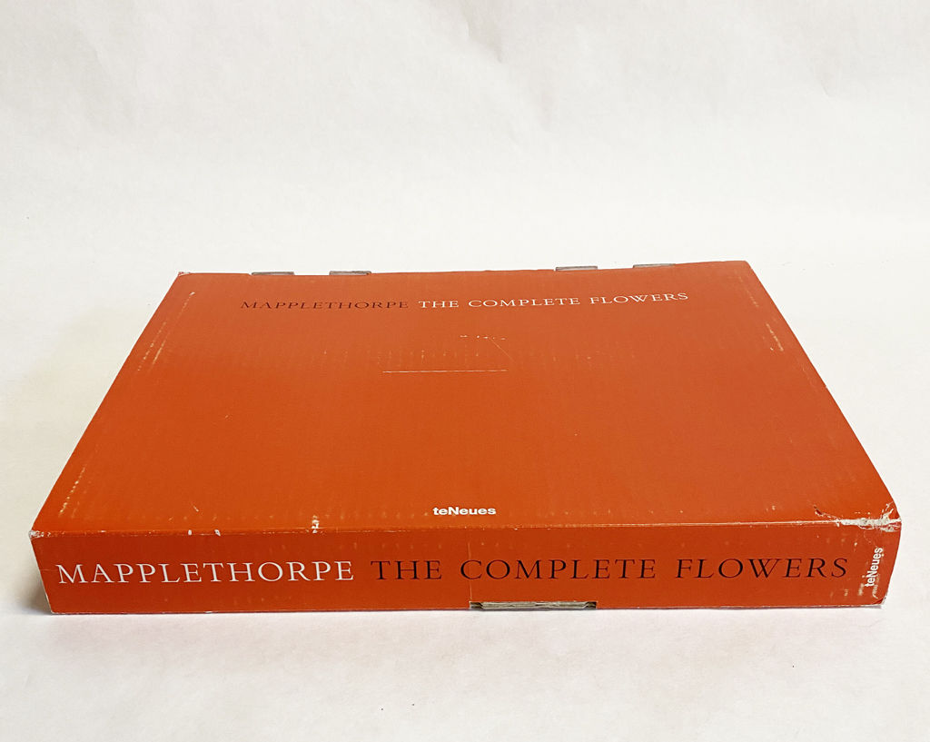 MAPLETHORPE: THE COMPLETE FLOWERS ※外箱付き Mapplethorpe : The Complete Flowers by Herbert Muschamp