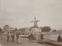 Gorinchem. Buiten de waterpoort. [Original photograph - Gorcum, ca. 22.5 x 16 cm - &#039;mothercard&#039; to make a picture postcard] by Schalekamp, J.M. (1844-1912) - ca. 1890-1900