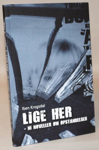 Lige her.