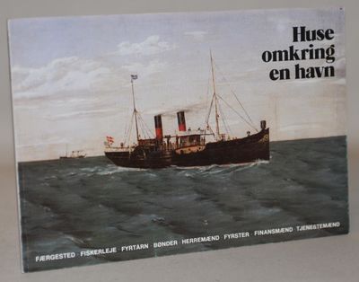 Huse omkring en havn. Færgested. Fiskerleje.…